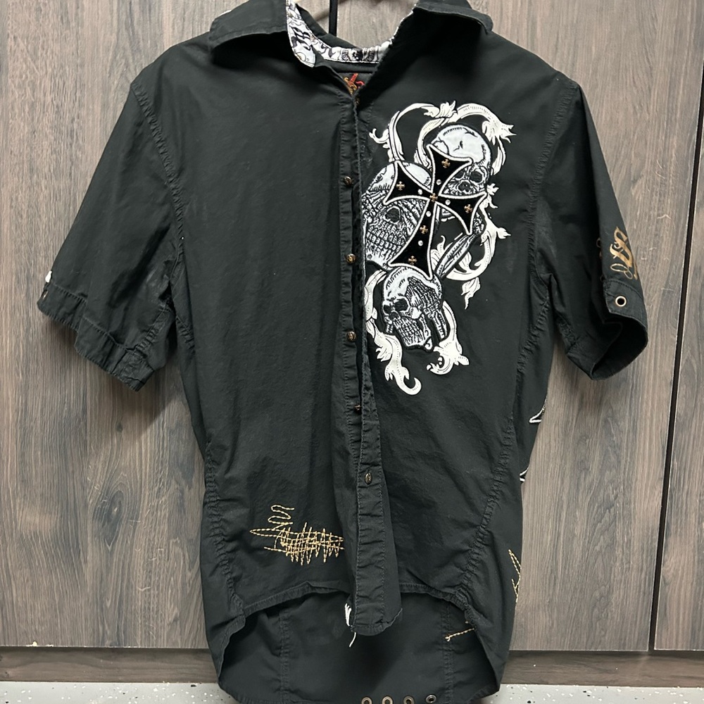 2000s Rebel spirit button up
